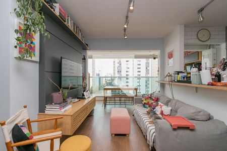 Sala de apartamento à venda com 2 quartos, 65m² em Cidade Monções, São Paulo