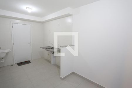 Sala/Cozinha de apartamento para alugar com 1 quarto, 32m² em Vila Ré, São Paulo