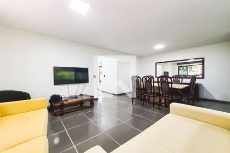 Sala de apartamento para alugar com 3 quartos, 160m² em Balneário Cidade Atlântica, Guarujá
