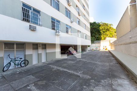 Apartamento à venda com 100m², 3 quartos e sem vaga Apartamento à venda com 100m², 3 quartos e sem vagaÁrea de Serviço