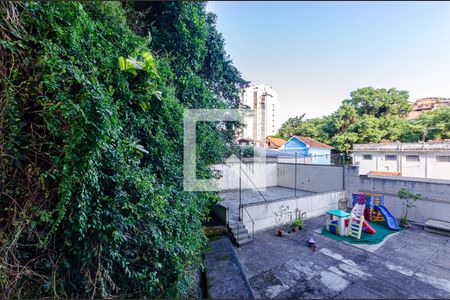 Apartamento à venda com 100m², 3 quartos e sem vaga Apartamento à venda com 100m², 3 quartos e sem vagaSala