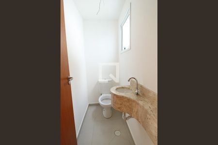 Lavabo de casa para alugar com 2 quartos, 77m² em Vila Polopoli, São Paulo