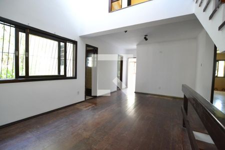 Sala de casa à venda com 5 quartos, 278m² em Teresópolis, Porto Alegre