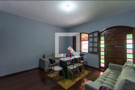 Sala de casa para alugar com 3 quartos, 360m² em Rio Branco, Belo Horizonte