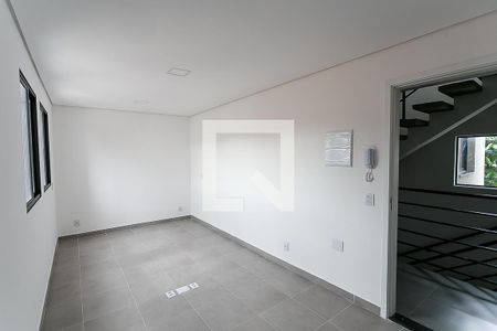 Kitnet / quarto / cozinha de apartamento para alugar com 1 quarto, 28m² em Vila Ernesto, São Paulo