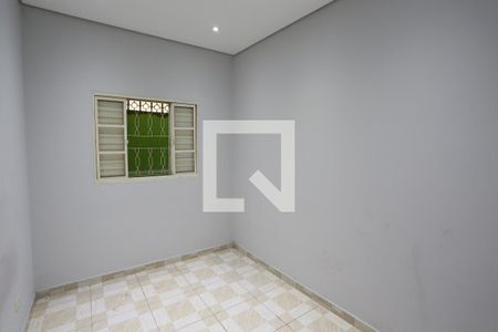 Quarto 1 de casa para alugar com 2 quartos, 45m² em Parque Císper, São Paulo