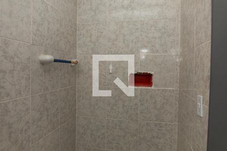 Banheiro de kitnet/studio à venda com 1 quarto, 29m² em São Sebastião, Porto Alegre