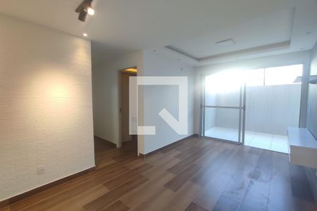 Sala de apartamento para alugar com 1 quarto, 41m² em Pechincha, Rio de Janeiro