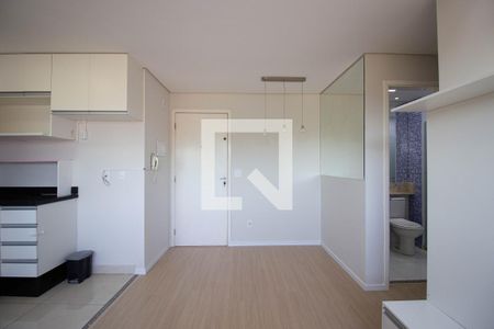 Sala de apartamento para alugar com 2 quartos, 47m² em Itaquera, São Paulo