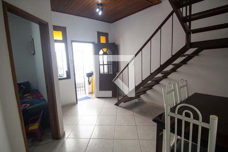 Sala  de casa à venda com 2 quartos, 130m² em São Lourenço, Niterói