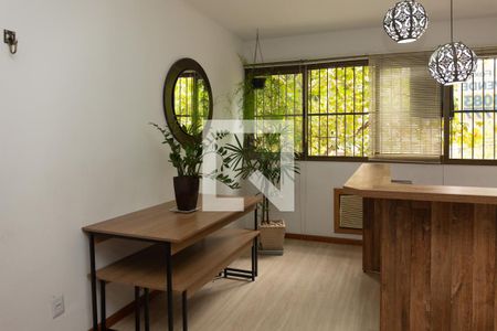 Sala de apartamento à venda com 3 quartos, 123m² em Chácara das Pedras, Porto Alegre