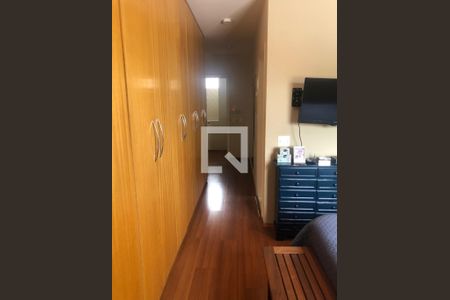 Casa à venda com 4 quartos, 201m² em Parque Jabaquara, São Paulo