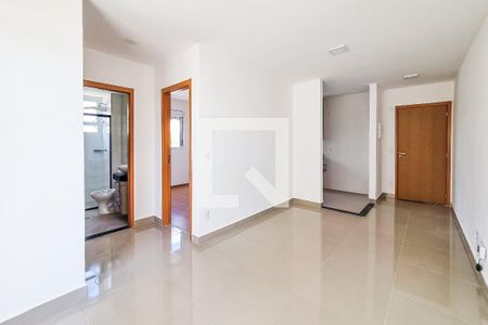 Sala de apartamento para alugar com 2 quartos, 48m² em Planalto, Belo Horizonte