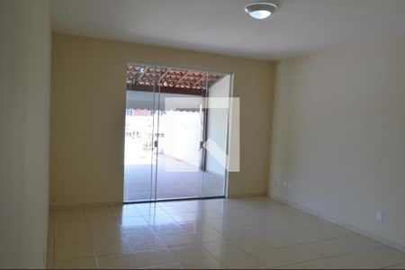 Sala de apartamento para alugar com 2 quartos, 100m² em Anil, Rio de Janeiro