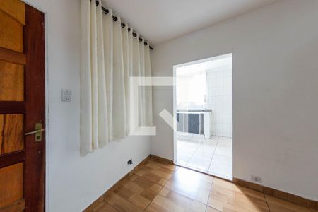 Sala  de casa para alugar com 2 quartos, 60m² em Vila Primavera, São Paulo