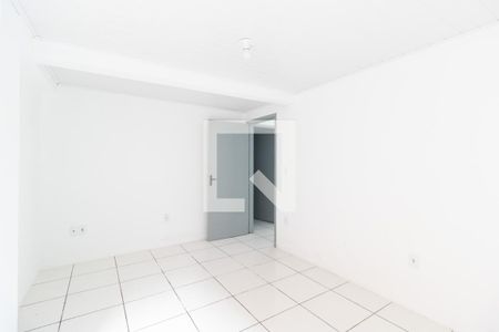 Quarto de casa para alugar com 2 quartos, 110m² em Guajuviras, Canoas