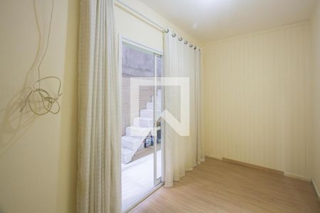 Sala 2 de casa para alugar com 2 quartos, 70m² em Jardim Dom Bosco, São Paulo