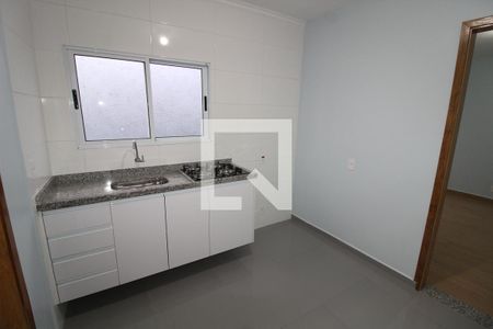 Cozinha de casa para alugar com 1 quarto, 27m² em Jardim Vila Formosa, São Paulo