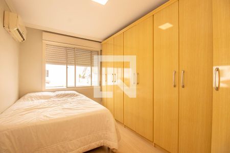 Quarto de apartamento à venda com 1 quarto, 50m² em Sarandi, Porto Alegre