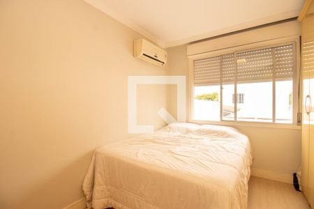 Quarto de apartamento à venda com 1 quarto, 50m² em Sarandi, Porto Alegre