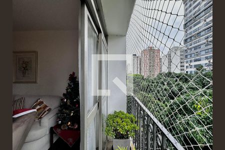 Apartamento à venda com 3 quartos, 133m² em Santo Amaro, São Paulo