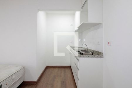 Cozinha de kitnet/studio para alugar com 1 quarto, 27m² em Bela Vista, São Paulo