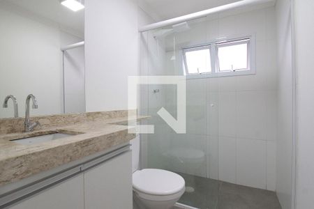 Banheiro de kitnet/studio para alugar com 1 quarto, 27m² em Bela Vista, São Paulo