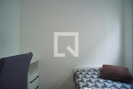 Quarto 1 de apartamento para alugar com 2 quartos, 41m² em Sarandi, Porto Alegre