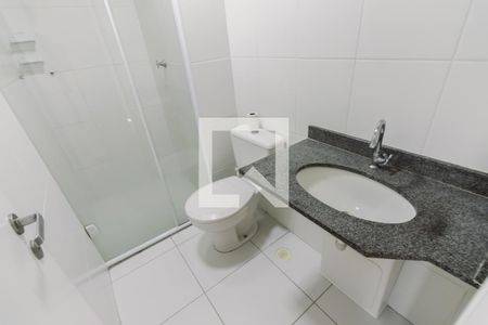 Banheiro de apartamento para alugar com 1 quarto, 31m² em Água Branca, São Paulo