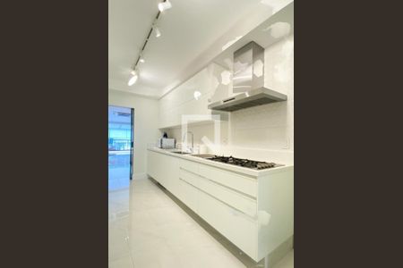 Apartamento à venda com 330m², 3 quartos e 4 vagas