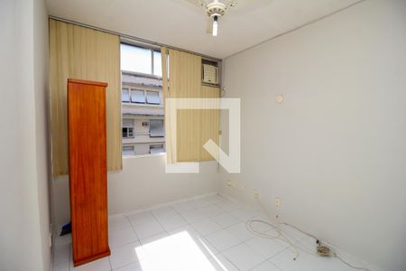 Quarto de kitnet/studio à venda com 1 quarto, 30m² em Catete, Rio de Janeiro