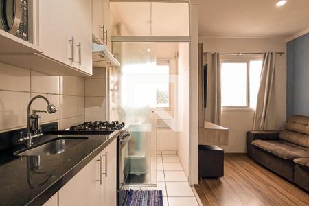 Sala/Cozinha de apartamento à venda com 2 quartos, 42m² em Vila Galvão, Guarulhos