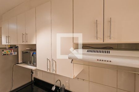 Sala/Cozinha de apartamento à venda com 2 quartos, 42m² em Vila Galvão, Guarulhos