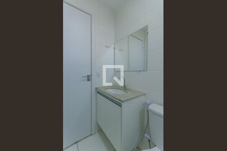 Banheiro  de apartamento para alugar com 2 quartos, 54m² em Liberdade, Belo Horizonte