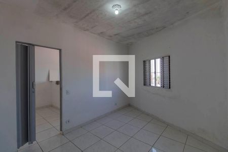 Quarto 1 de casa para alugar com 2 quartos, 65m² em Vila Paranaguá, São Paulo