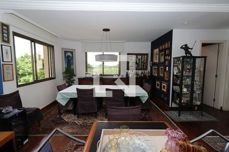 Sala de apartamento à venda com 4 quartos, 210m² em Alto de Pinheiros, São Paulo