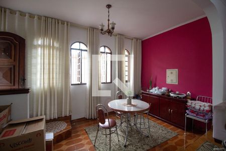 Sala de casa à venda com 4 quartos, 250m² em Itaquera, São Paulo