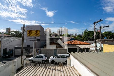 Vista da sala de casa à venda com 3 quartos, 120m² em Vila Romero, São Paulo