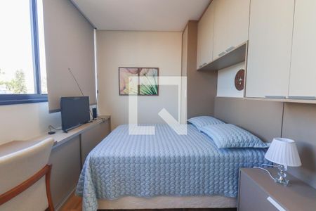 Sala/Quarto de apartamento para alugar com 1 quarto, 20m² em Água Verde, Curitiba