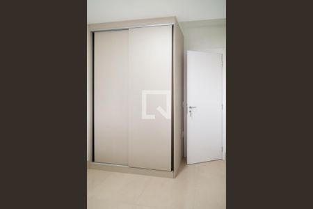 Quarto 1 de apartamento para alugar com 2 quartos, 69m² em Jardim das Acácias, São Paulo