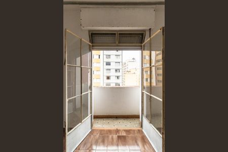 Varanda de kitnet/studio para alugar com 1 quarto, 38m² em Vila Buarque, São Paulo