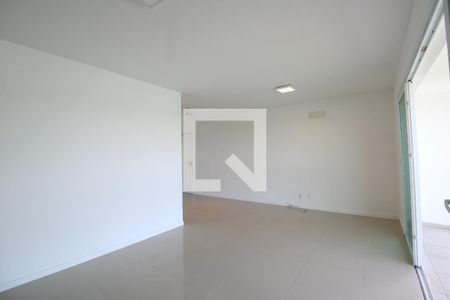 Sala de apartamento para alugar com 3 quartos, 140m² em Jacarepaguá, Rio de Janeiro