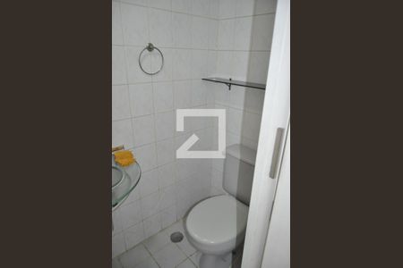 Lavabo de casa de condomínio para alugar com 5 quartos, 100m² em Rocha, Rio de Janeiro