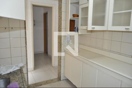 Cozinha de casa de condomínio à venda com 5 quartos, 100m² em Rocha, Rio de Janeiro