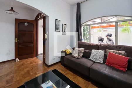 Casa à venda com 200m², 4 quartos e 2 vagasSala