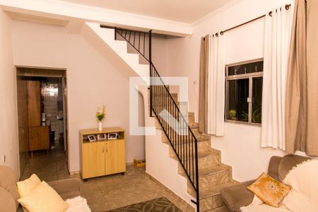 Sala de casa à venda com 3 quartos, 373m² em Vila Nogueira, Diadema