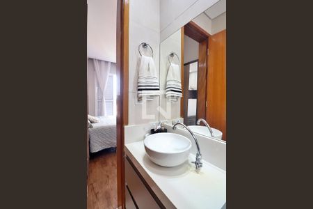 Banheiro do Quarto 1 - Suíte de apartamento à venda com 2 quartos, 103m² em Parque das Nações, Santo André