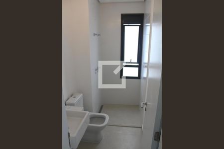 
Banheiro
 de apartamento à venda com 4 quartos, 255m² em Vila Ipojuca, São Paulo