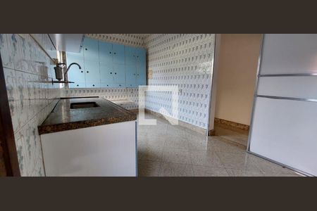 Casa à venda com 3 quartos, 200m² em Alto Caiçaras, Belo Horizonte