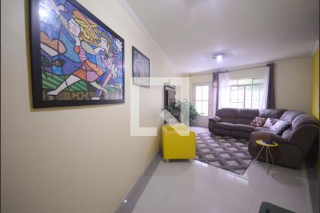 Sala de casa à venda com 3 quartos, 120m² em Vila Vermelha, São Paulo